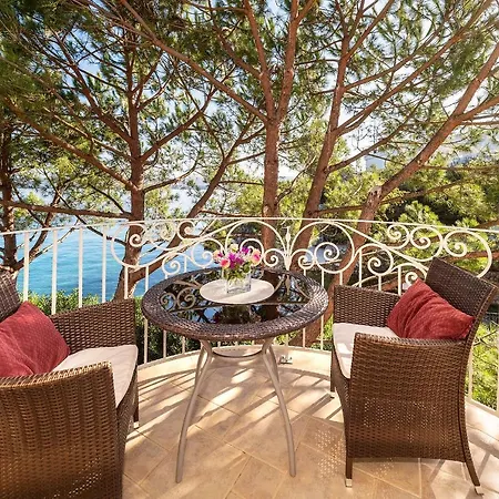 Klara Πανσιόν Malinska