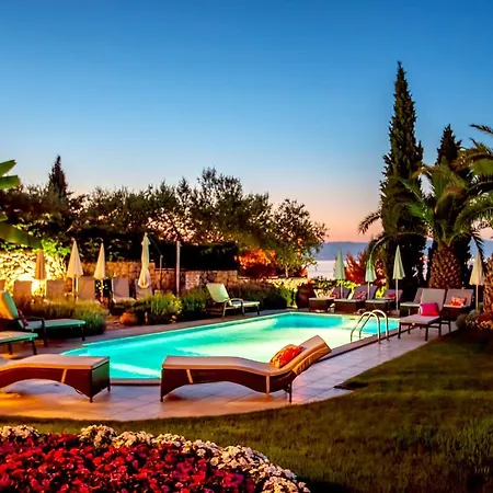 Klara Guest house 4*