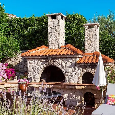 Klara Guest house