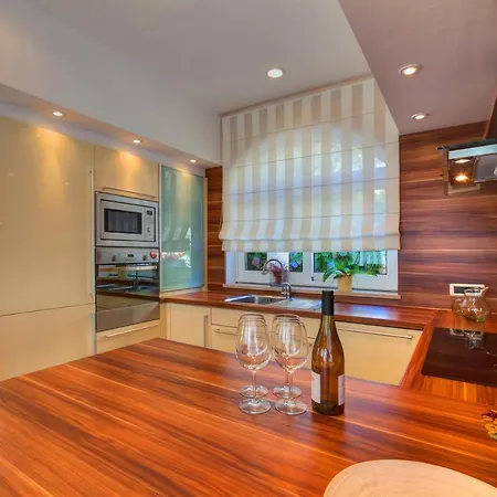 Klara Casa de hóspedes Malinska