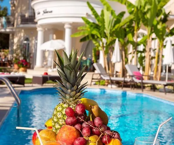 Klara マリンスカ